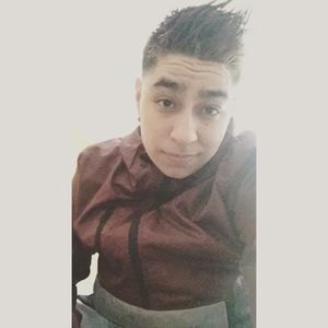 Meet your Posher, Crystal